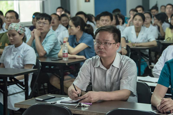 学无止境 持之以恒——市中院坚持业务学习提升服务水平